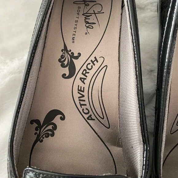 LifeStride - Soft System Active Arch Loafers - 10 - Picture 2 of 5